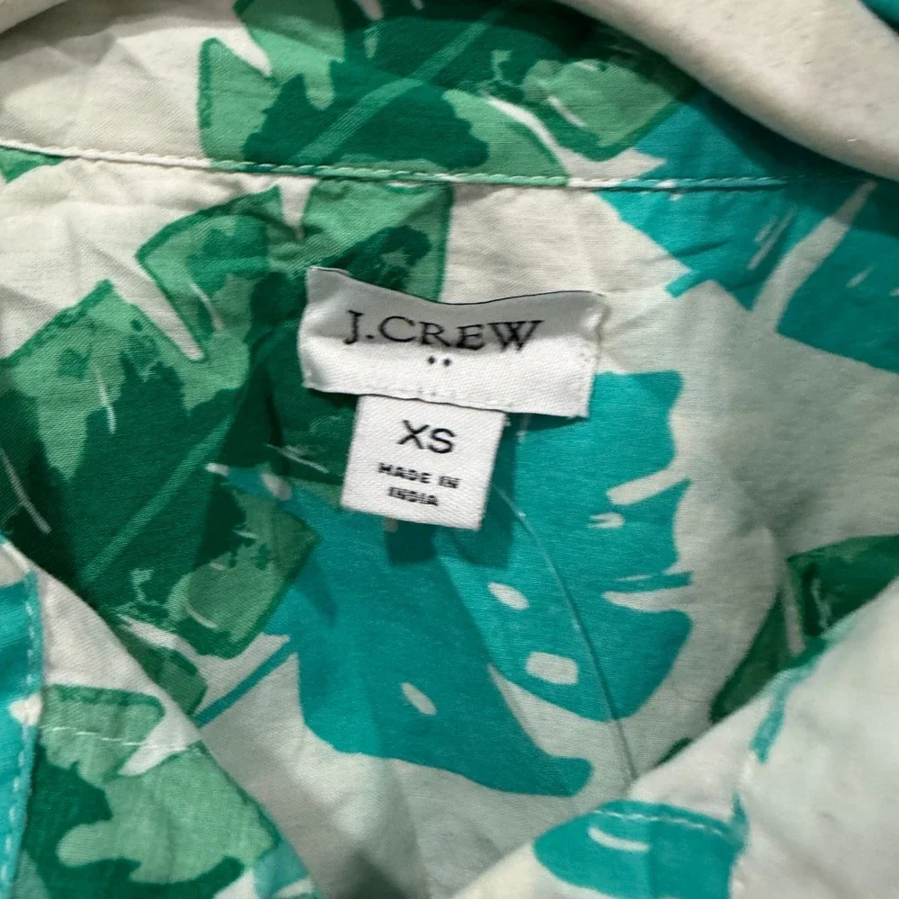 J. Crew Tropical Leaf Print Button Up Shirt XS Green White‎ Long Sleeve Cotton